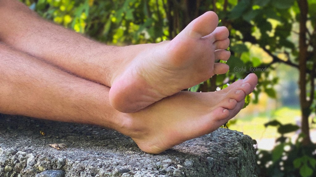 Bare Feet and Nature: An Inspirational Afternoon in the Woods
